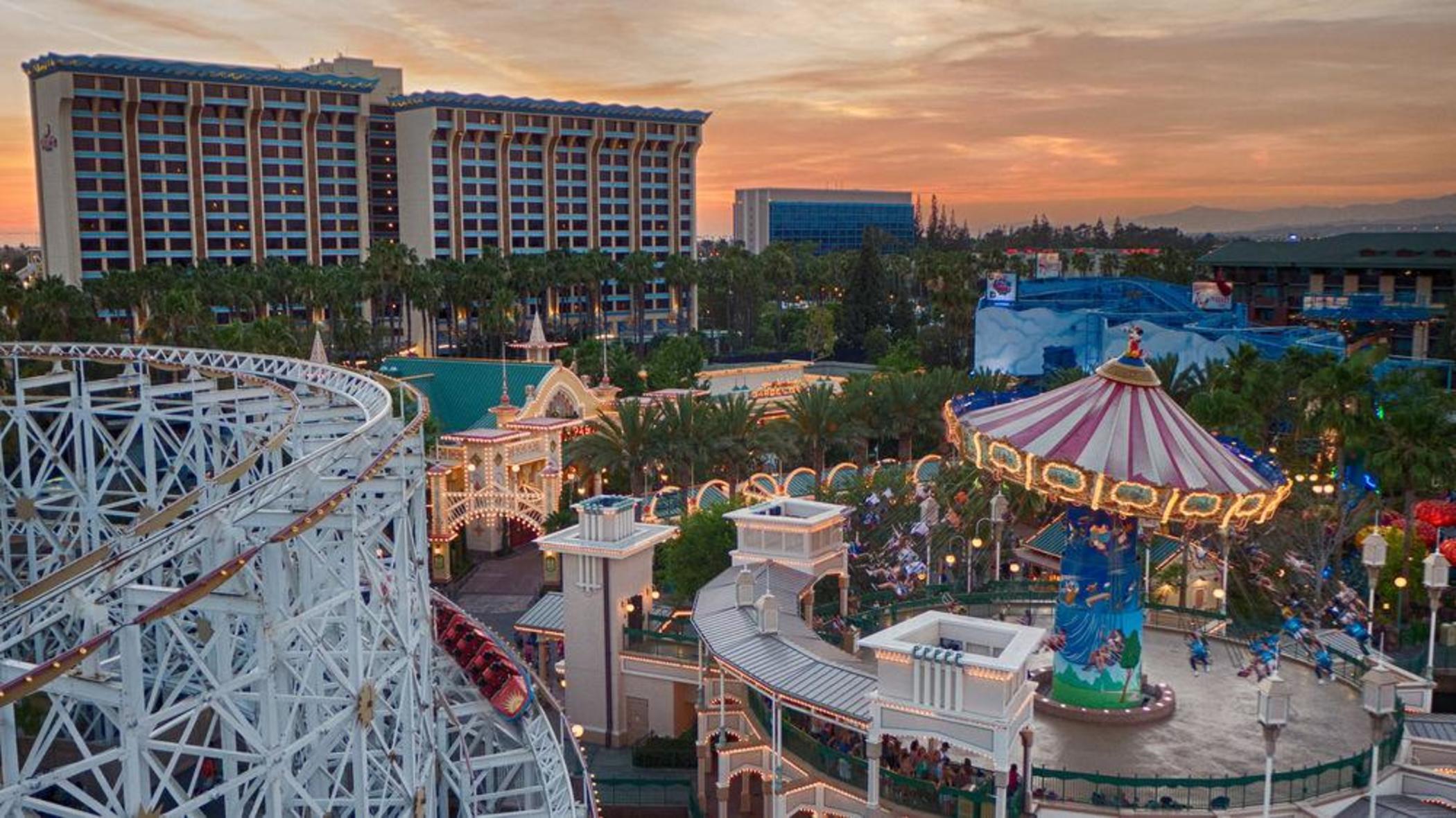 Disneys Paradise Pier Hotel