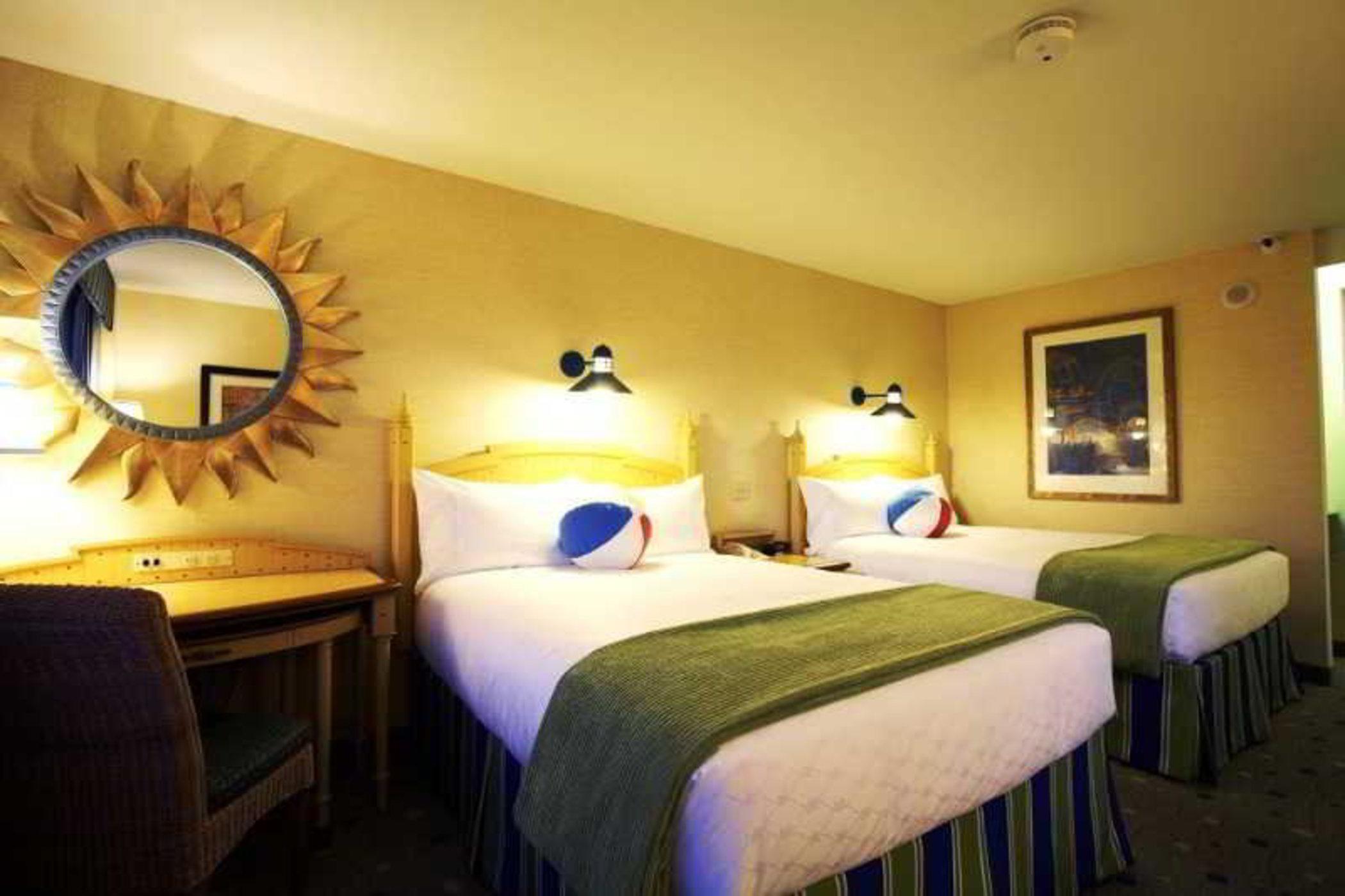Hotel Disneys Paradise Pier