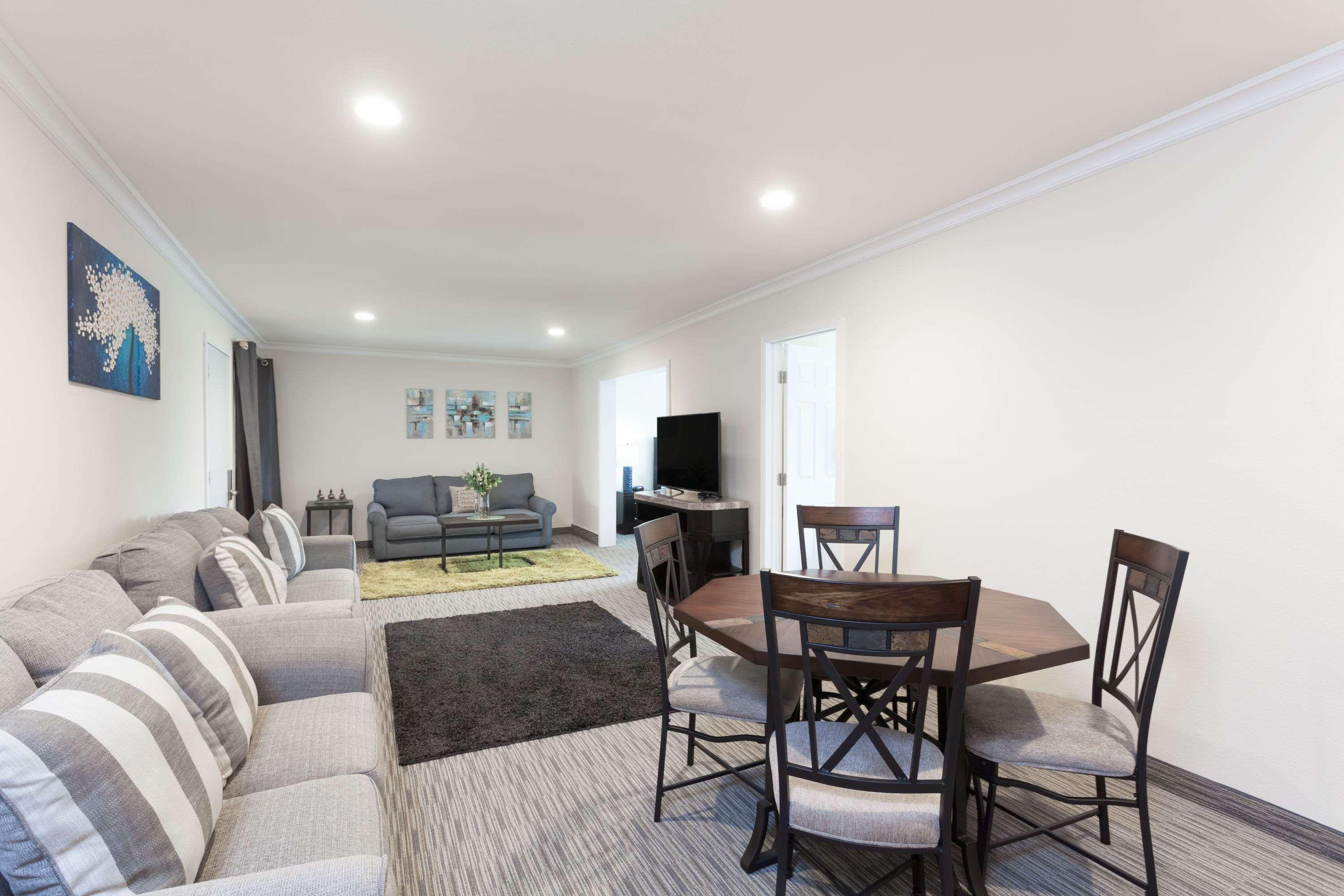 Ramada By Wyndham Convention Center 2*