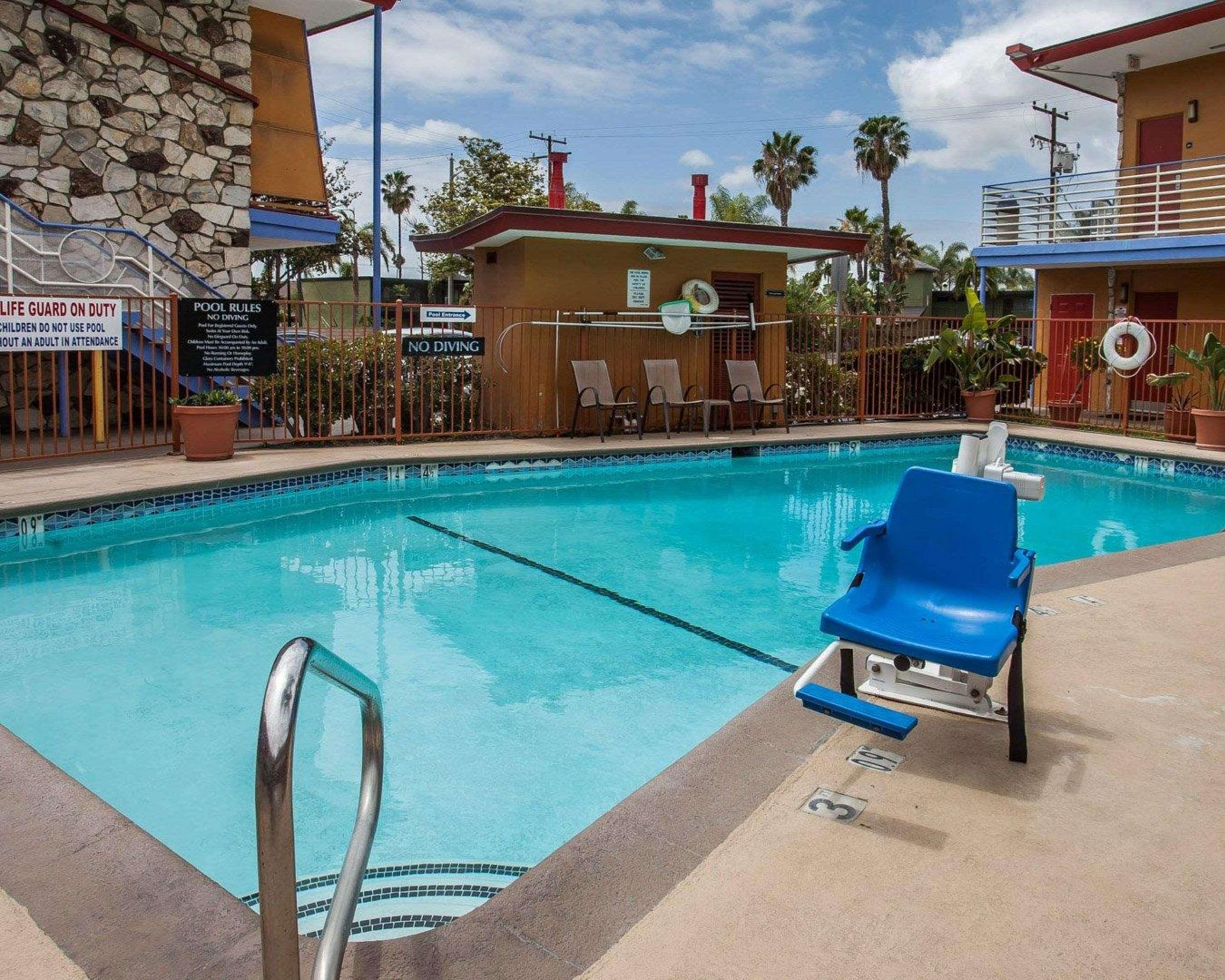 Quality & At The Park Hotel Anaheim