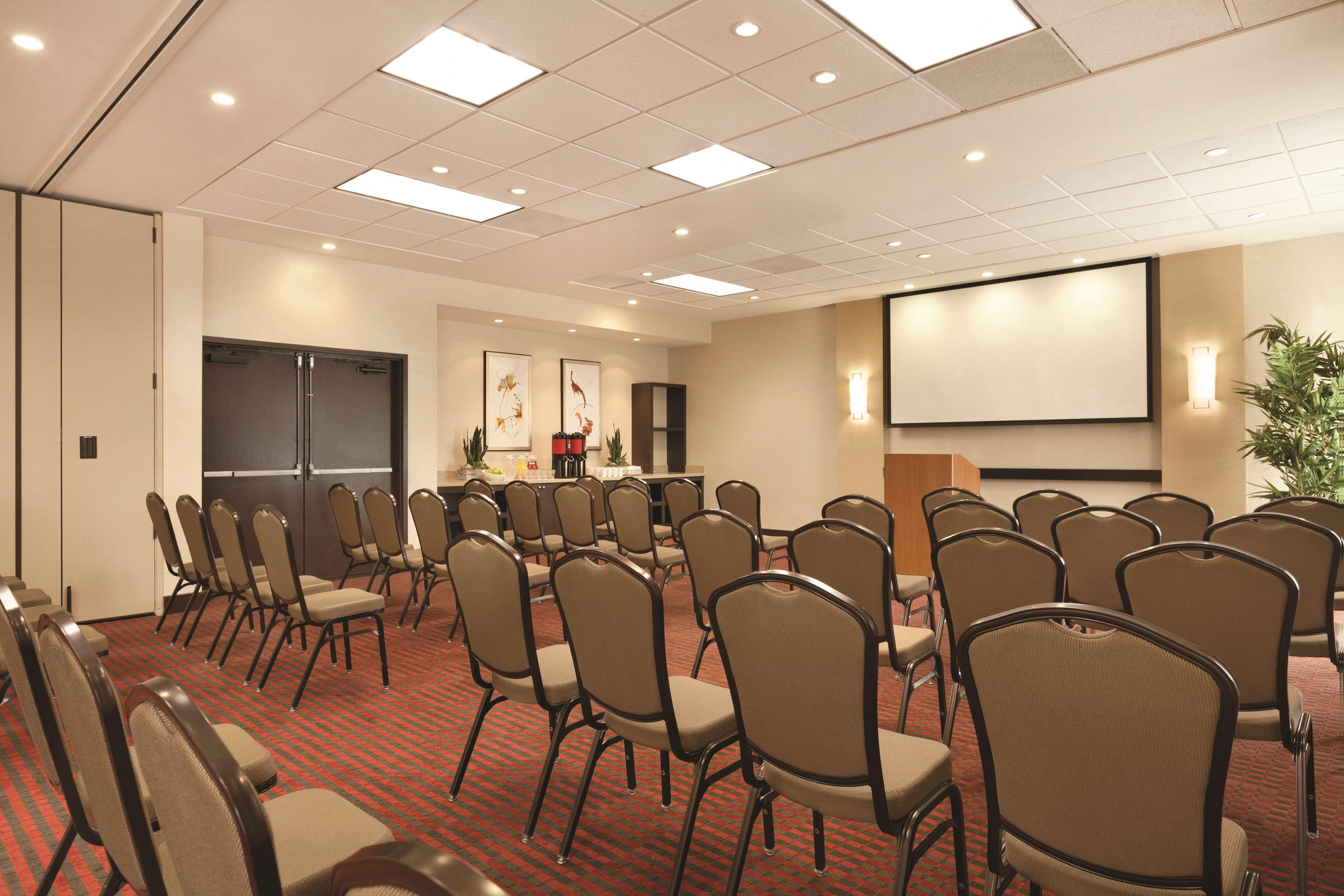 Hotel Hyatt Place At / Convention Center 3*
