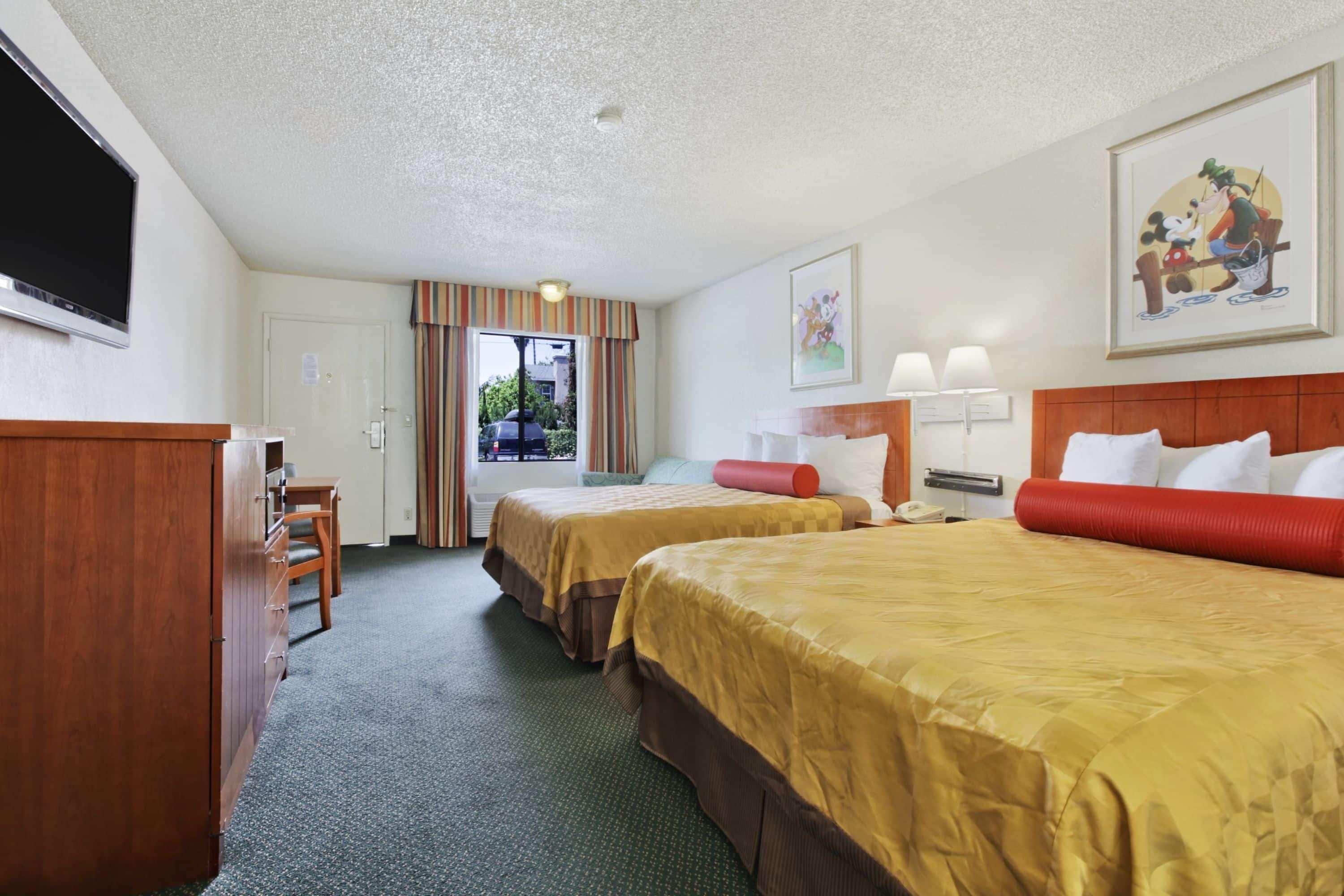 Travelodge & By Wyndham On Disneyland Dr Hotel 2*