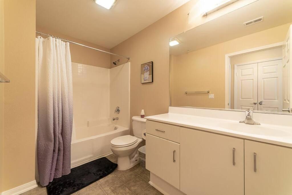 Apartamento Lovely 2br/2ba!5min To Disney! Angelstadium! Hondacenter. *