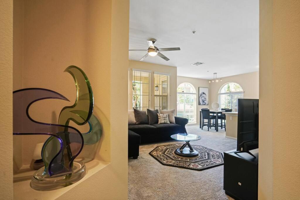 Apartamento Luxury 2br/2ba!5min To Disney! Angelstadium! Hondacenter. Anaheim