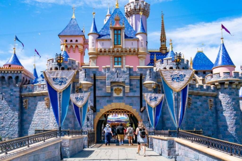 Lovely 2br/2ba!5min To Disney! Angelstadium! Hondacenter. Apartamento