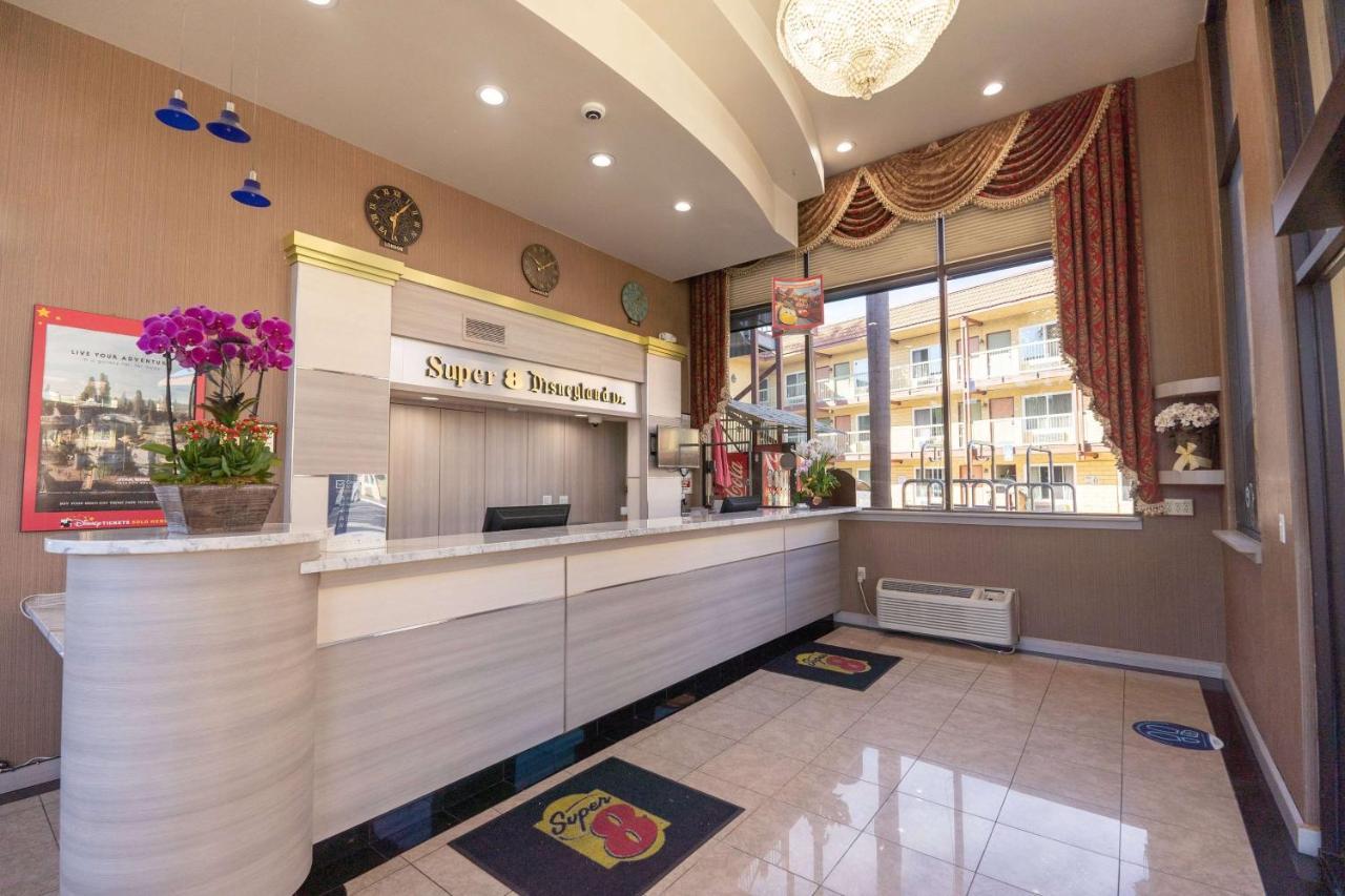 Super 8 By Wyndham Anaheim/disneyland Drive 2*