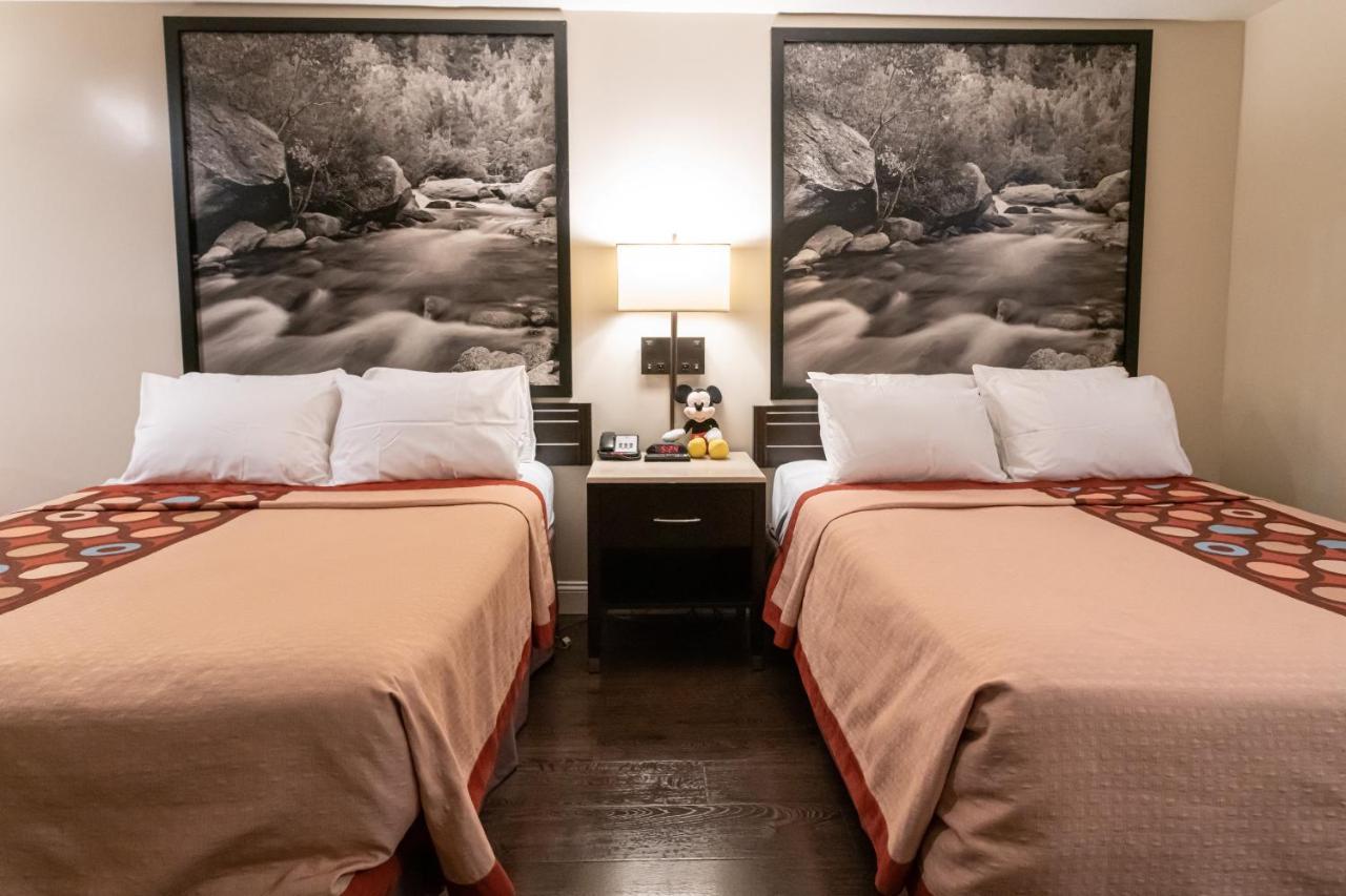 Super 8 By Wyndham Anaheim/disneyland Drive Anaheim