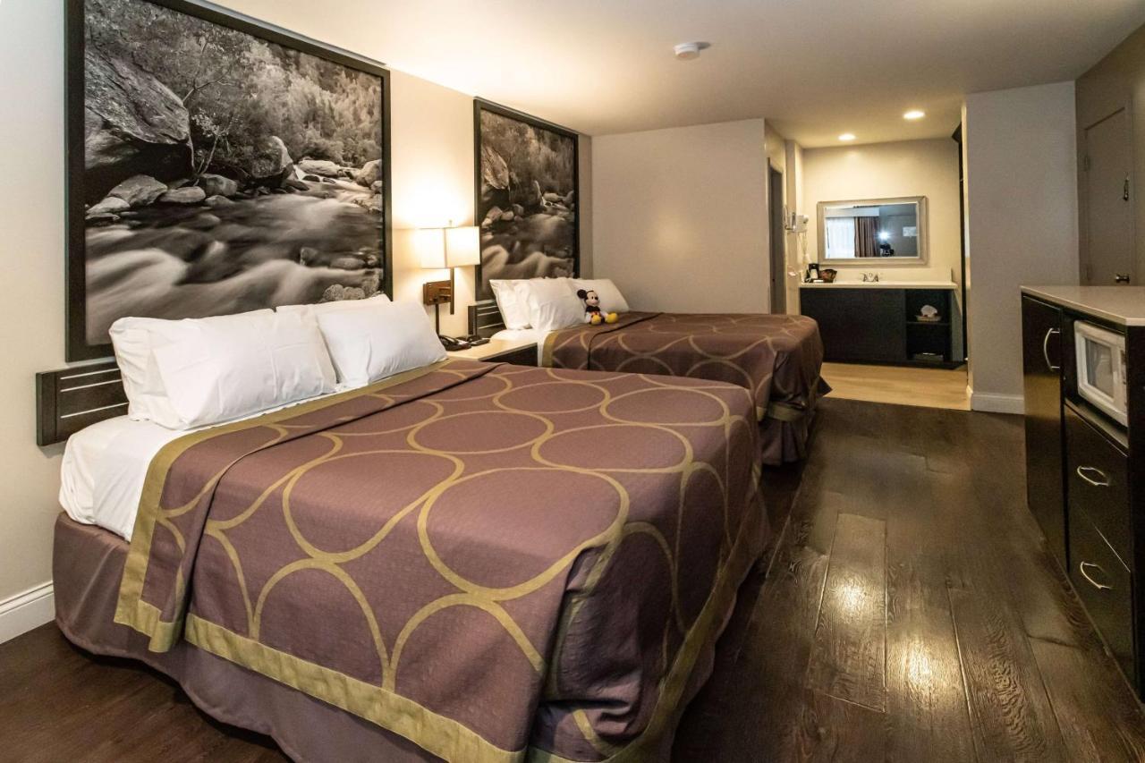 Super 8 By Wyndham Anaheim/disneyland Drive 2* Anaheim