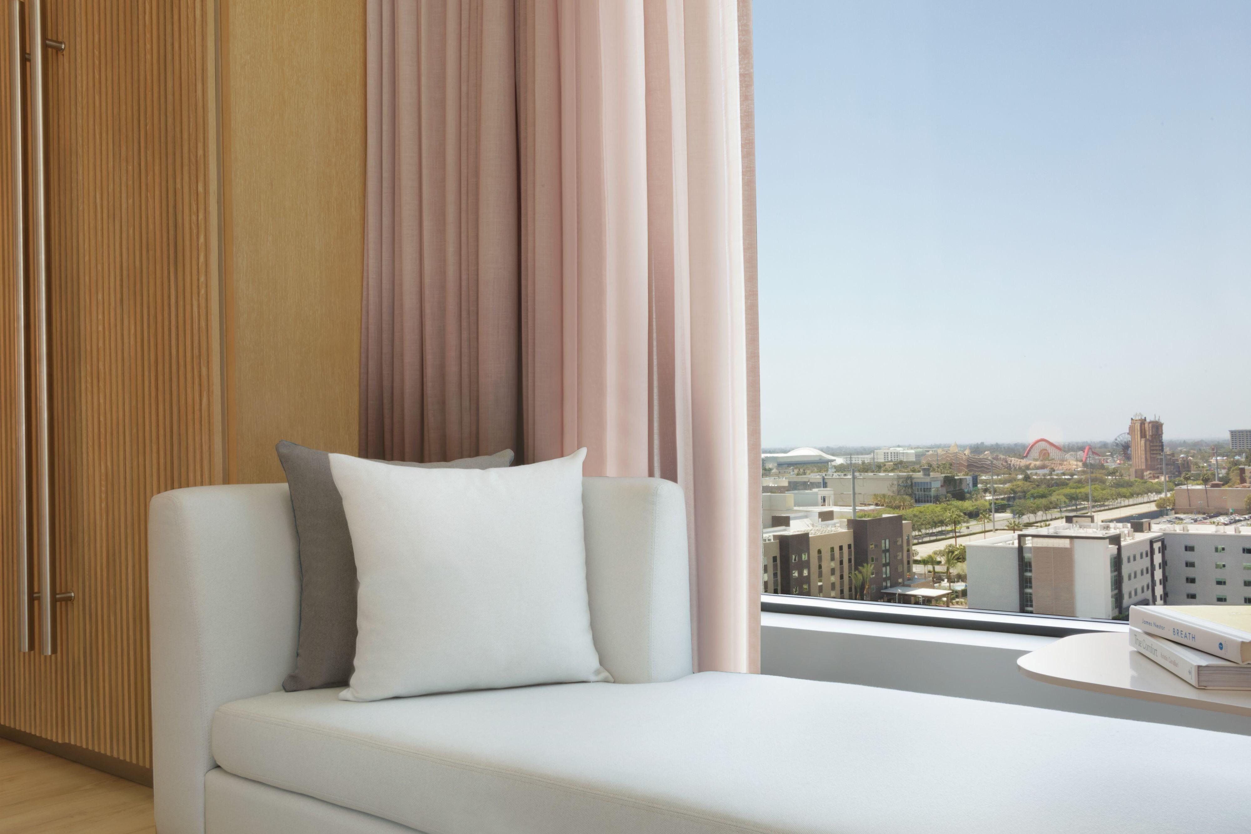 The Viv Hotel, Anaheim, A Tribute Portfolio 5*