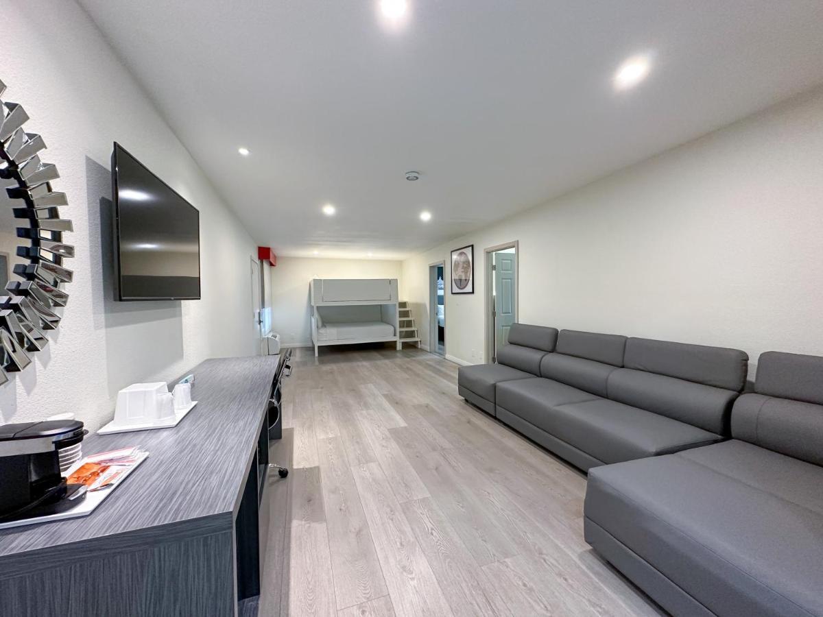 Hotel Ramada By Wyndham Convention Center Anaheim