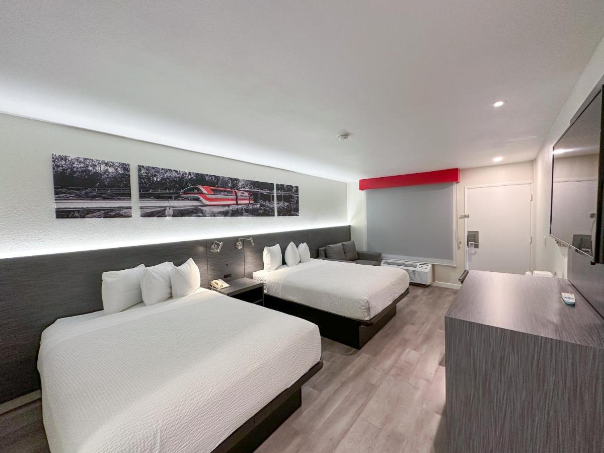 Ramada By Wyndham Convention Center Hotel Anaheim
