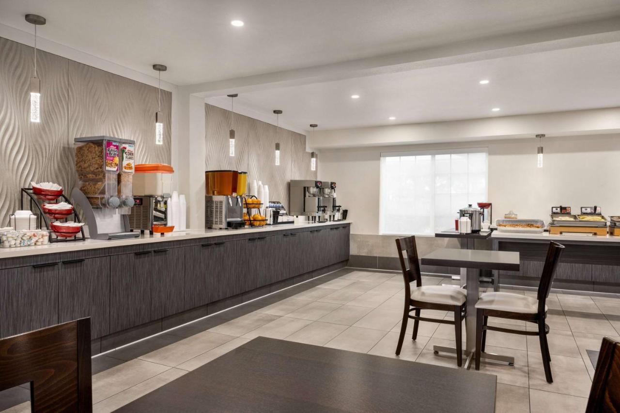 Ramada By Wyndham Convention Center Anaheim