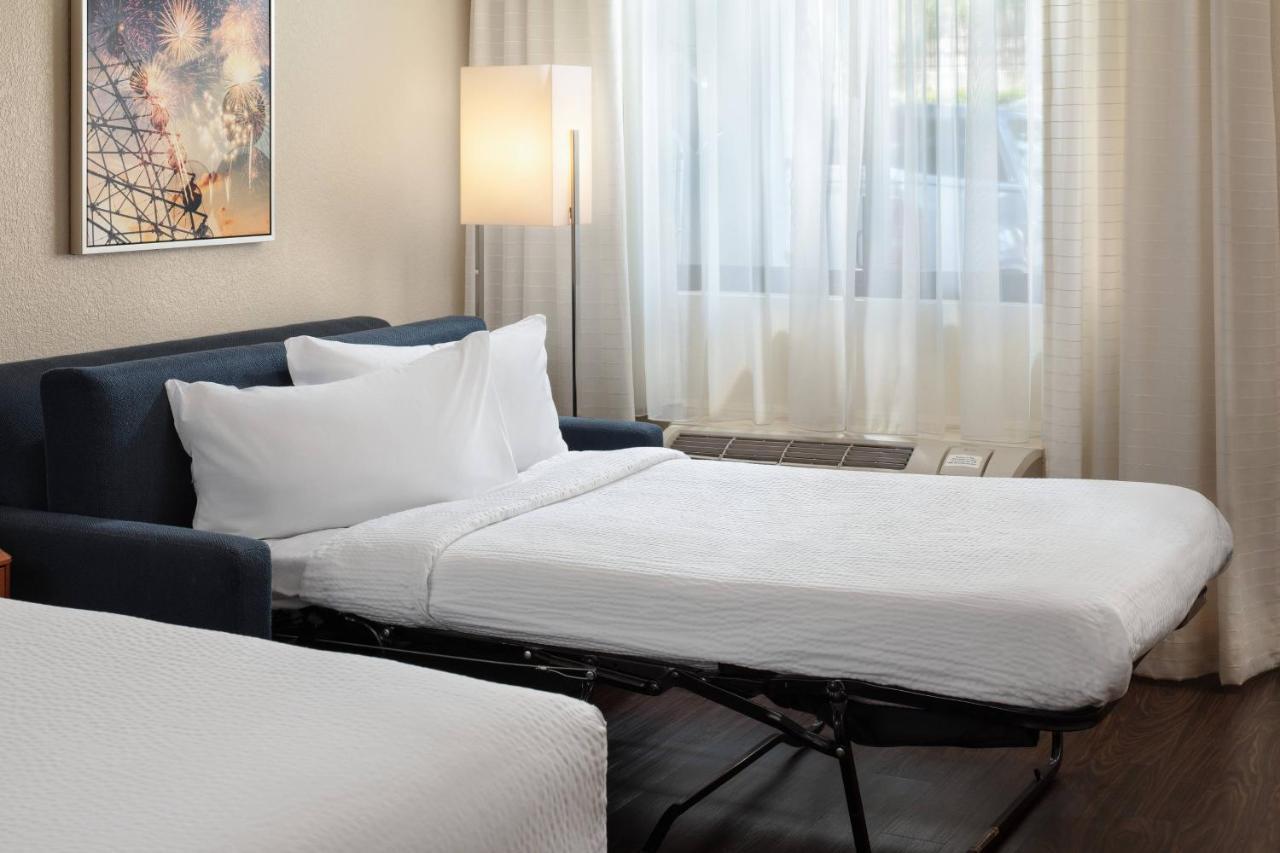 Fairfield By Marriott Anaheim