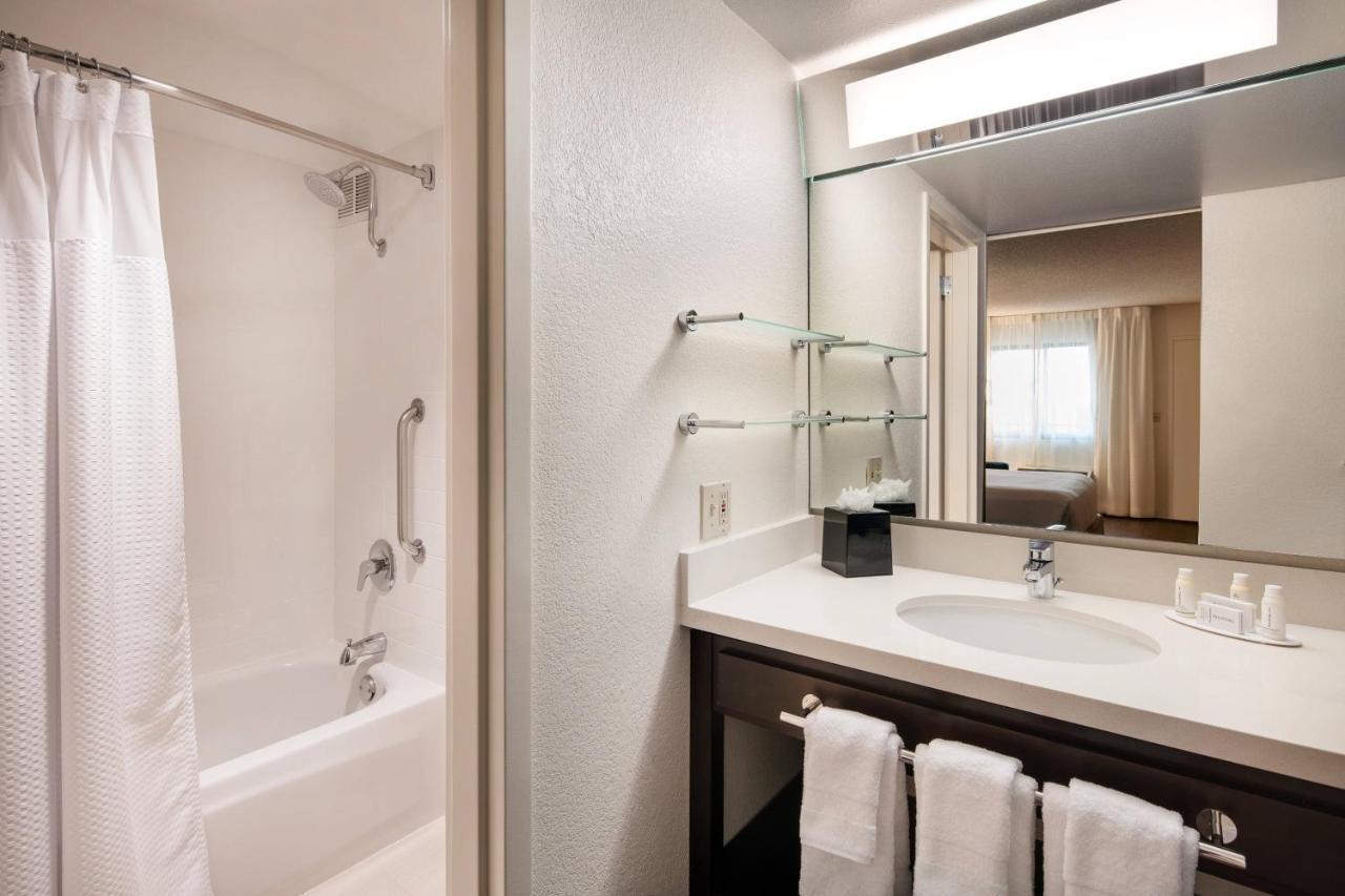 Fairfield By Marriott Hotel 3*