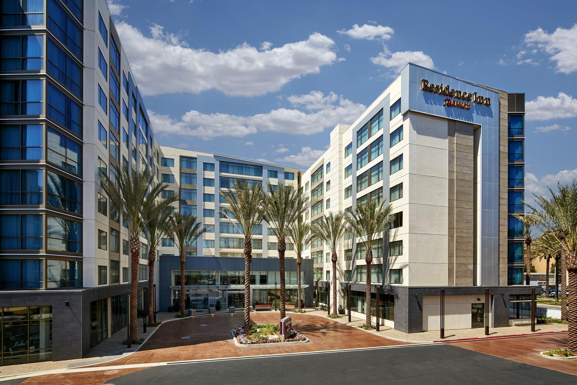 By Marriott At Resort/convention Center Anaheim