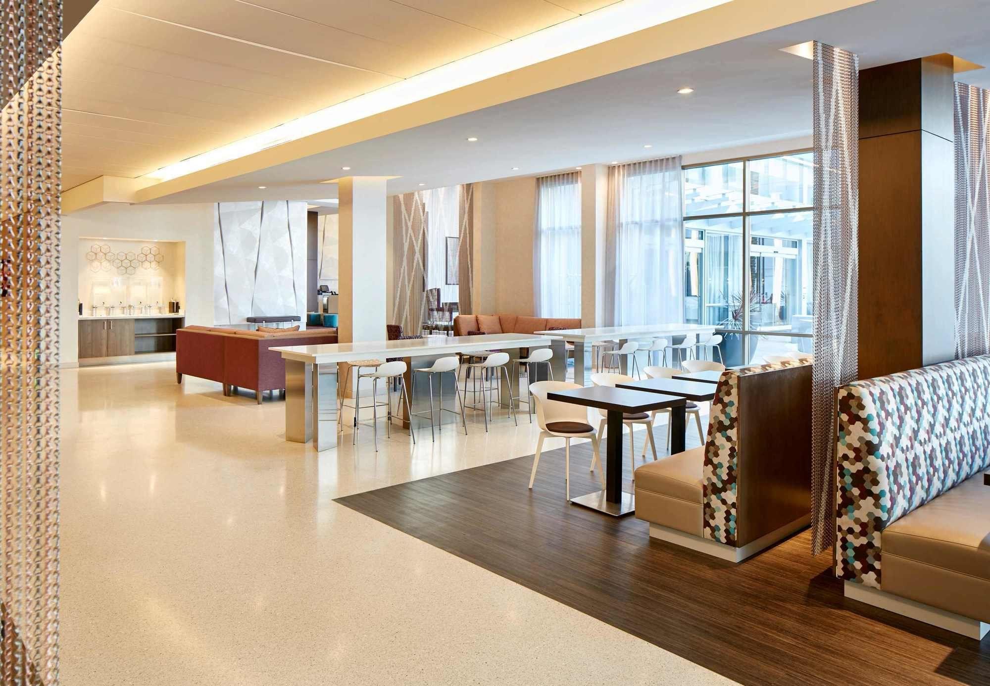Hotel By Marriott At Resort/convention Center