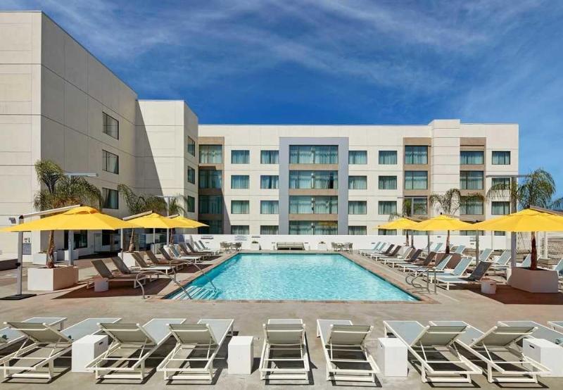 By Marriott At Resort/convention Center