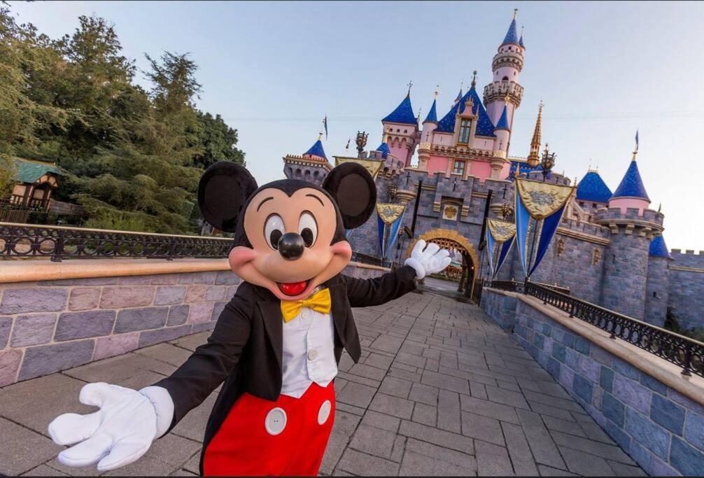 Lovely & Coxy 2br/2ba! 5min To Disney! * Anaheim