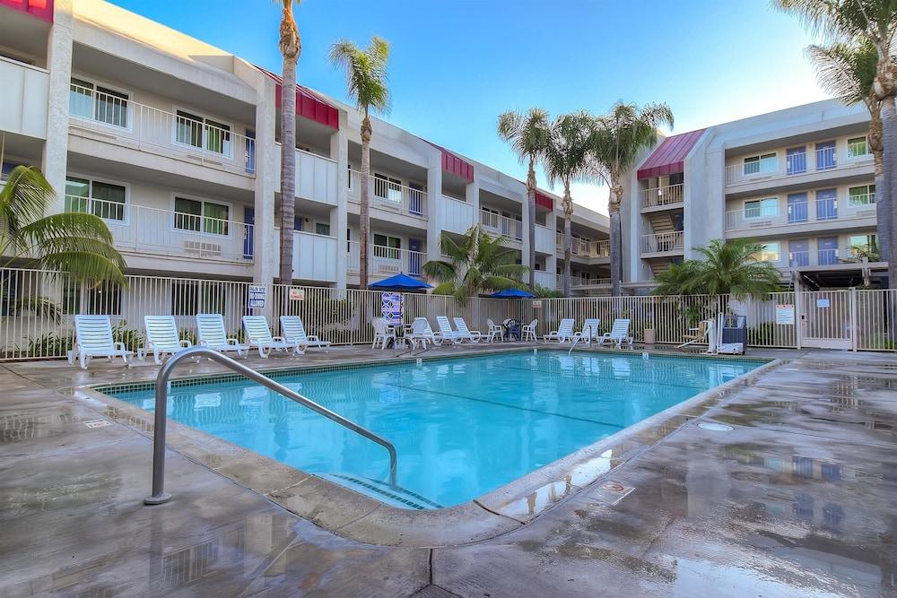 6-anaheim, Ca - Maingate