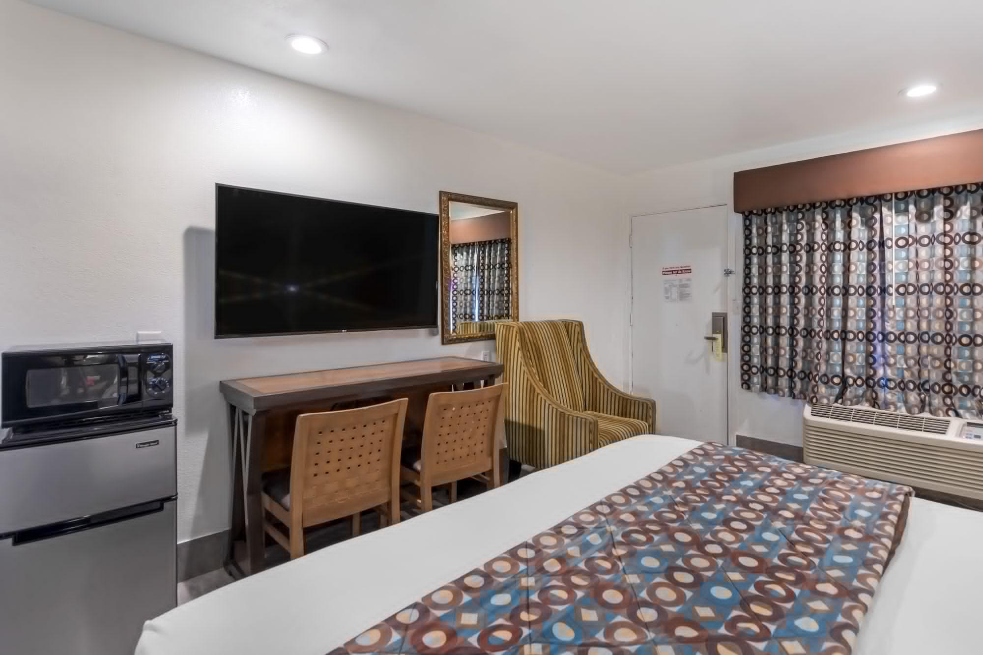 Motel Discovery And