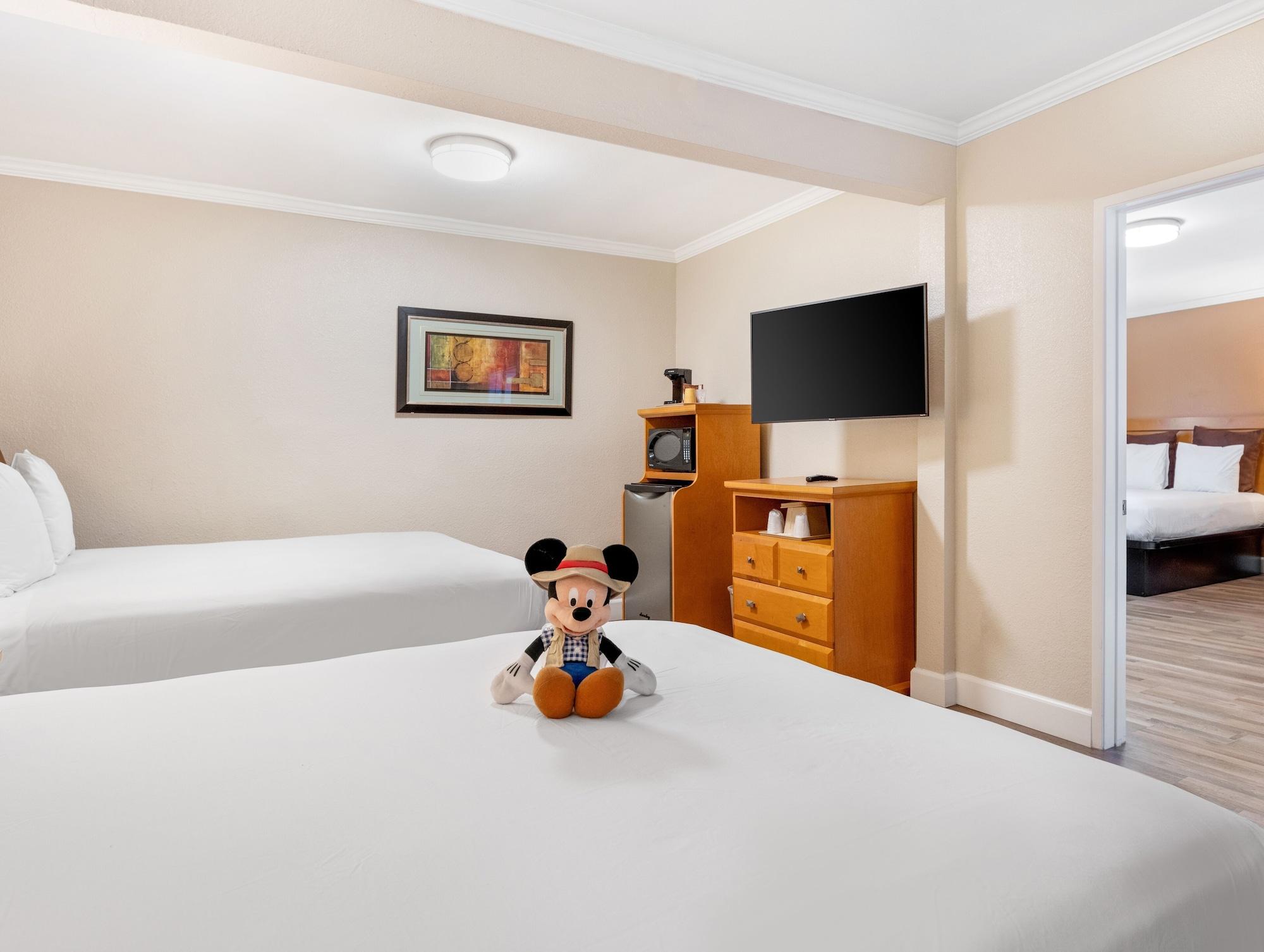Islander And Near Park And Convention Center Motel Anaheim