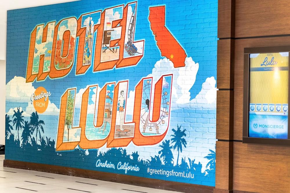 Lulu, Bw Premier Collection Hotel 3*