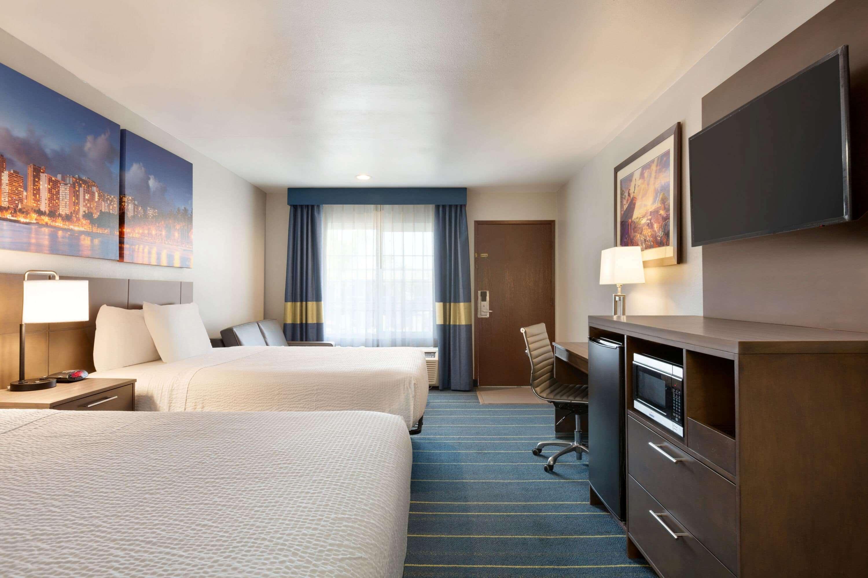 Days & By Wyndham At Disneyland Park Motel Anaheim