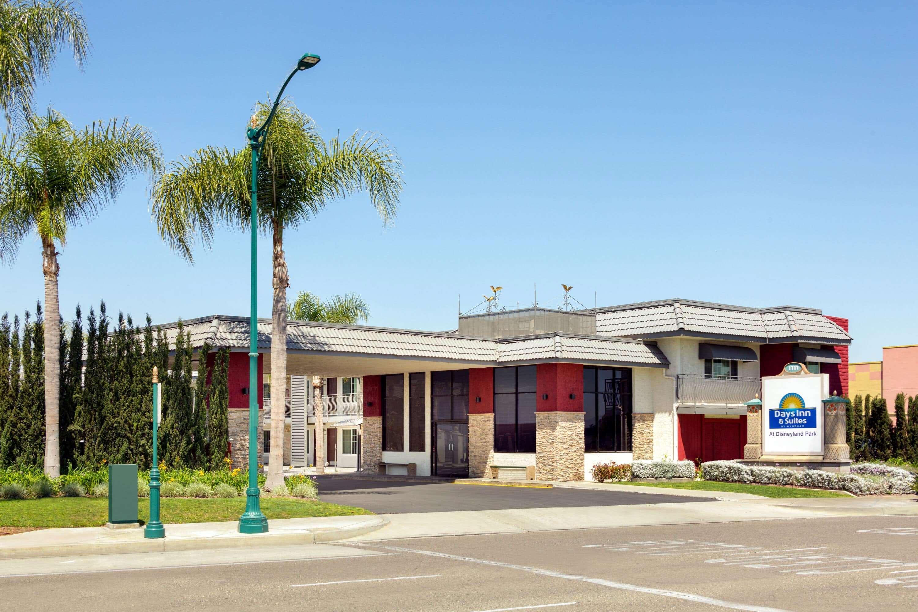 Motel Days & By Wyndham At Disneyland Park