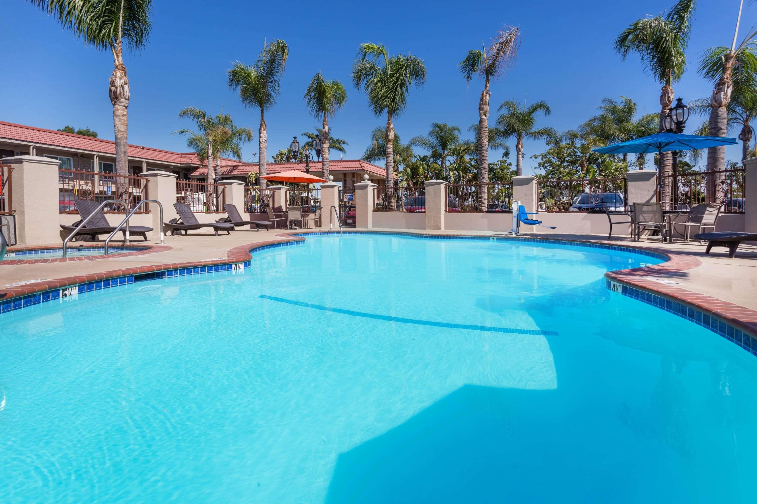 Days & By Wyndham At Disneyland Park Motel 2*