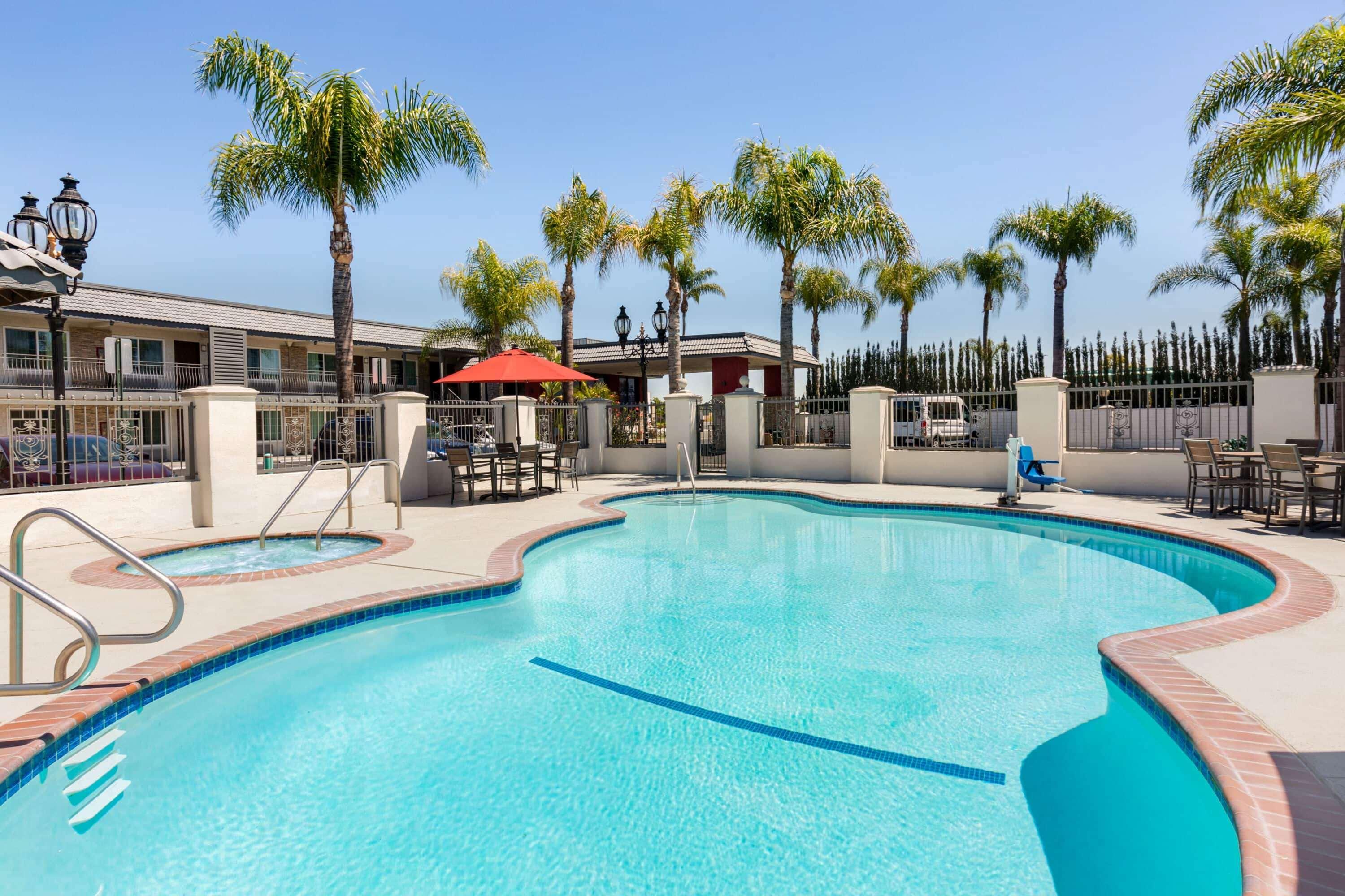 Motel Days & By Wyndham At Disneyland Park