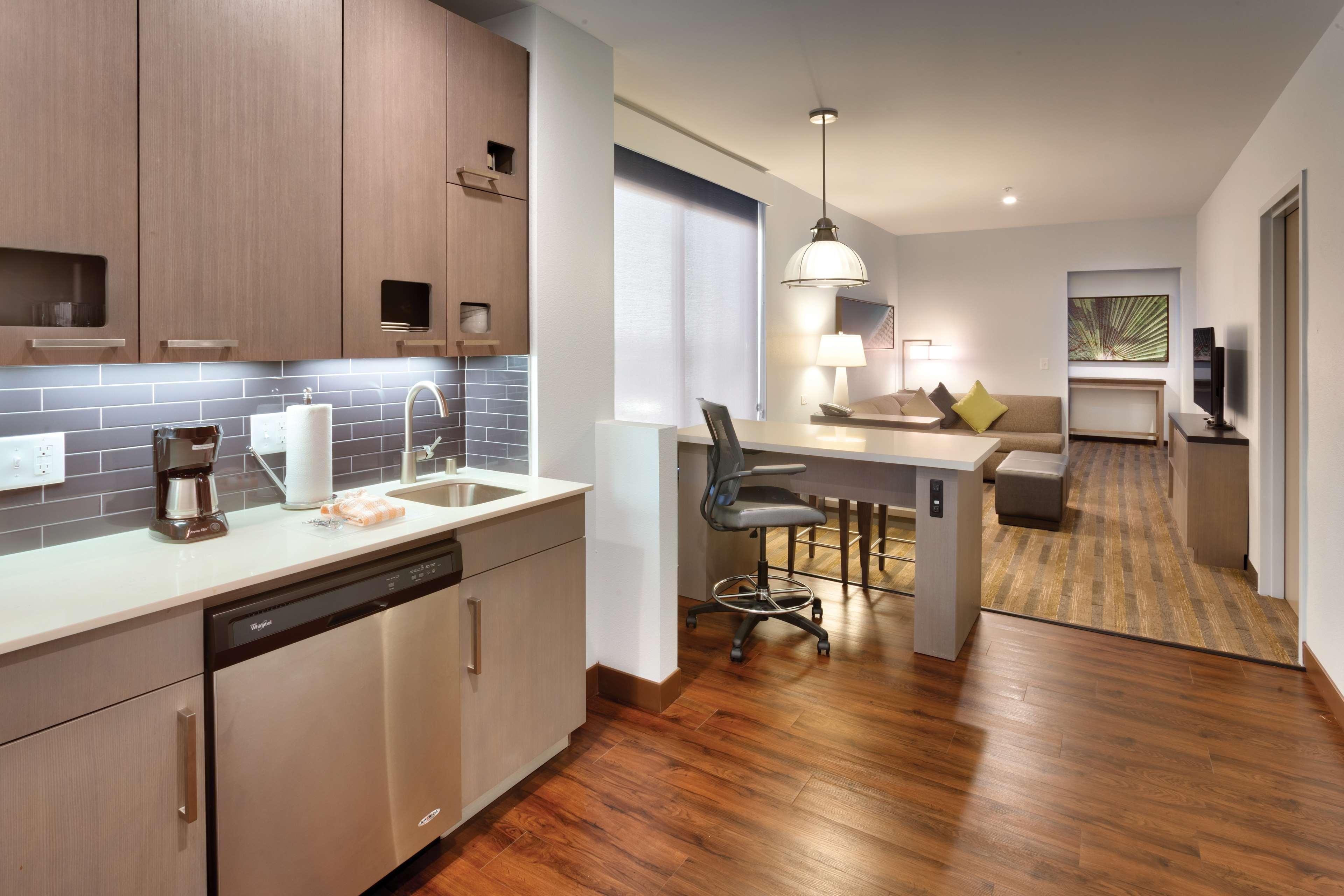 Hyatt House At Resort/convention Center Hotel