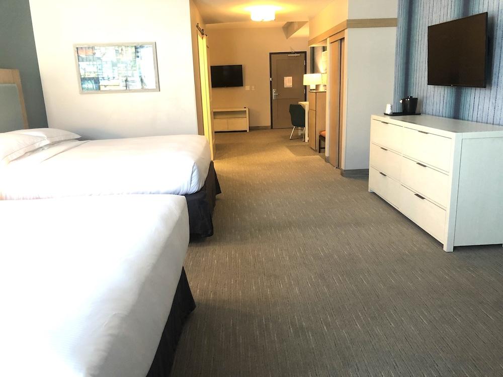 Hotel Suncoast Anaheim, Tapestry Collection By Hilton