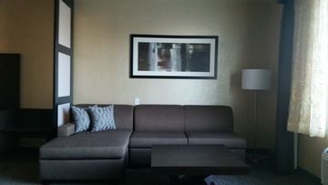 Express & Area By Ihg Hotel