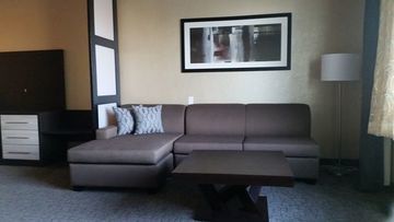 Express & Area By Ihg