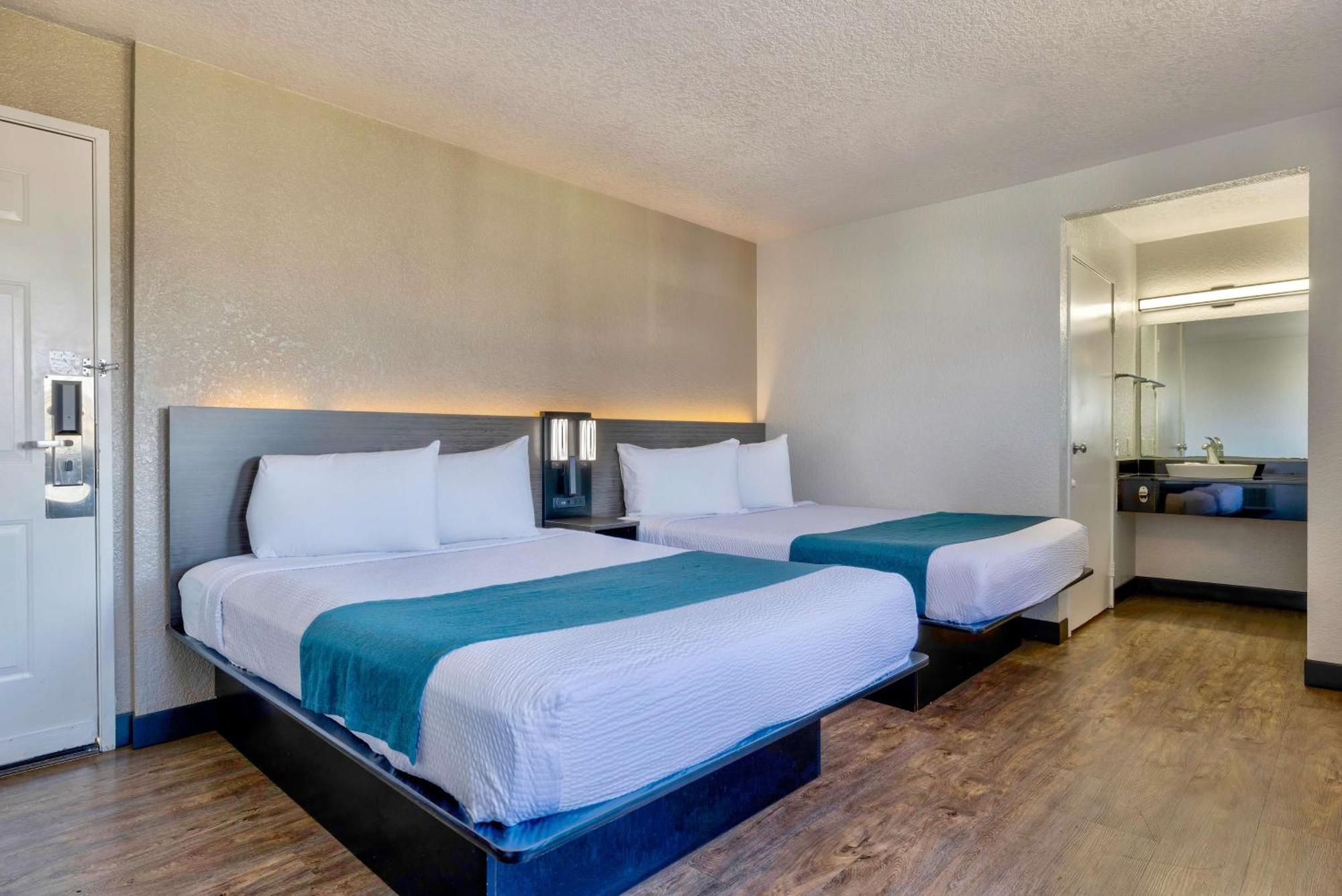 6-anaheim, Ca - Fullerton East Hotel 2*