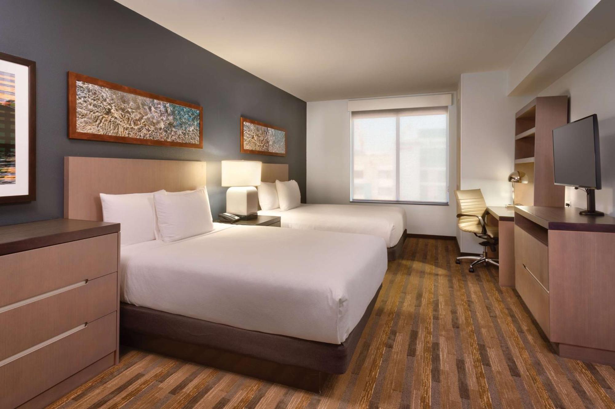 Hyatt House At Resort/convention Center Hotel 3*