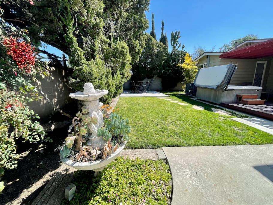 Holiday home Walk To Disneyland, Watch Firework Front Yard,