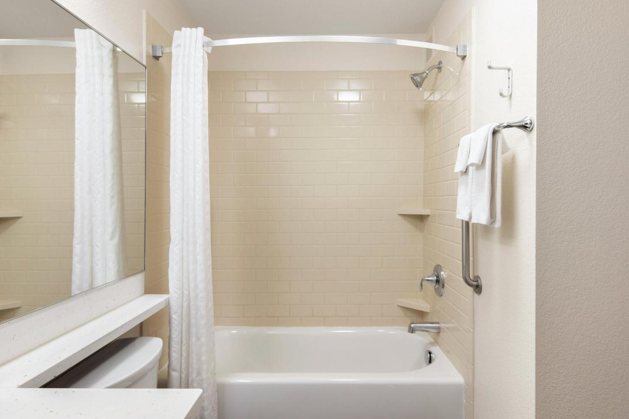Candlewood - Area By Ihg Hotel Anaheim