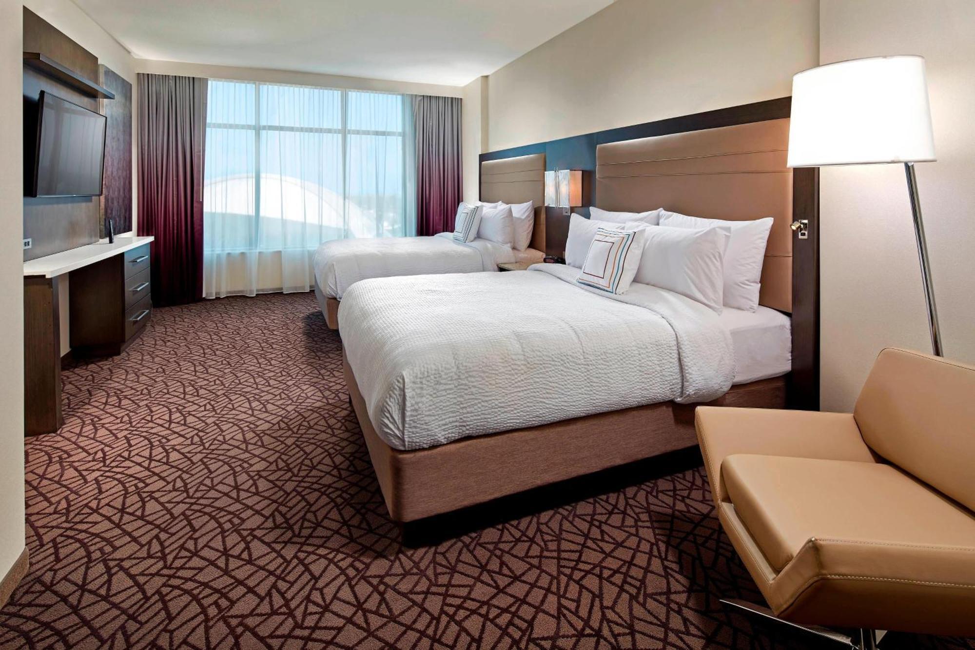 By Marriott At Resort/convention Center Anaheim