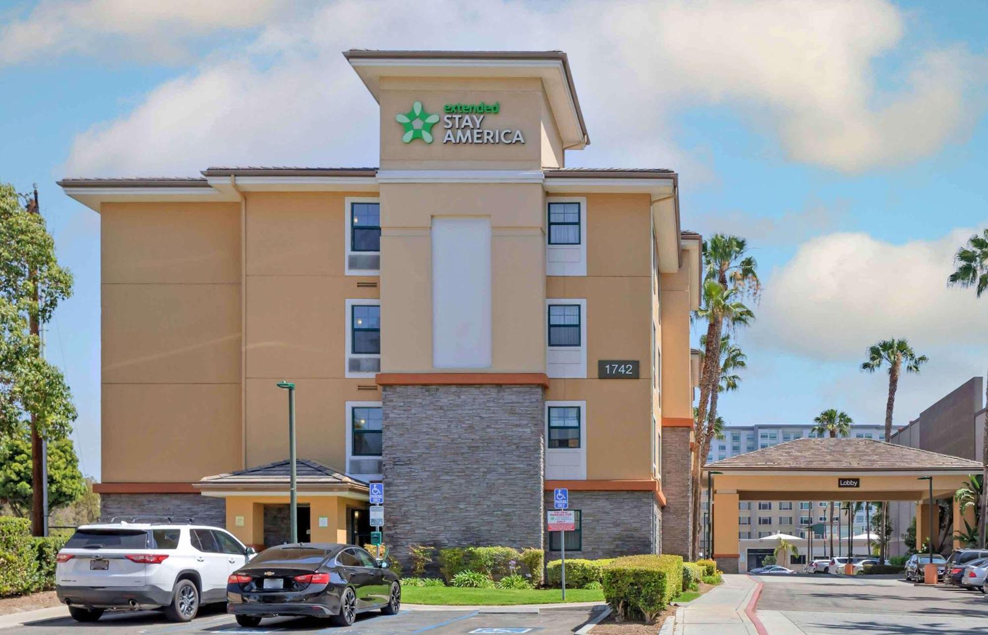 Extended America - Orange County - Convention Center Hotel 2*