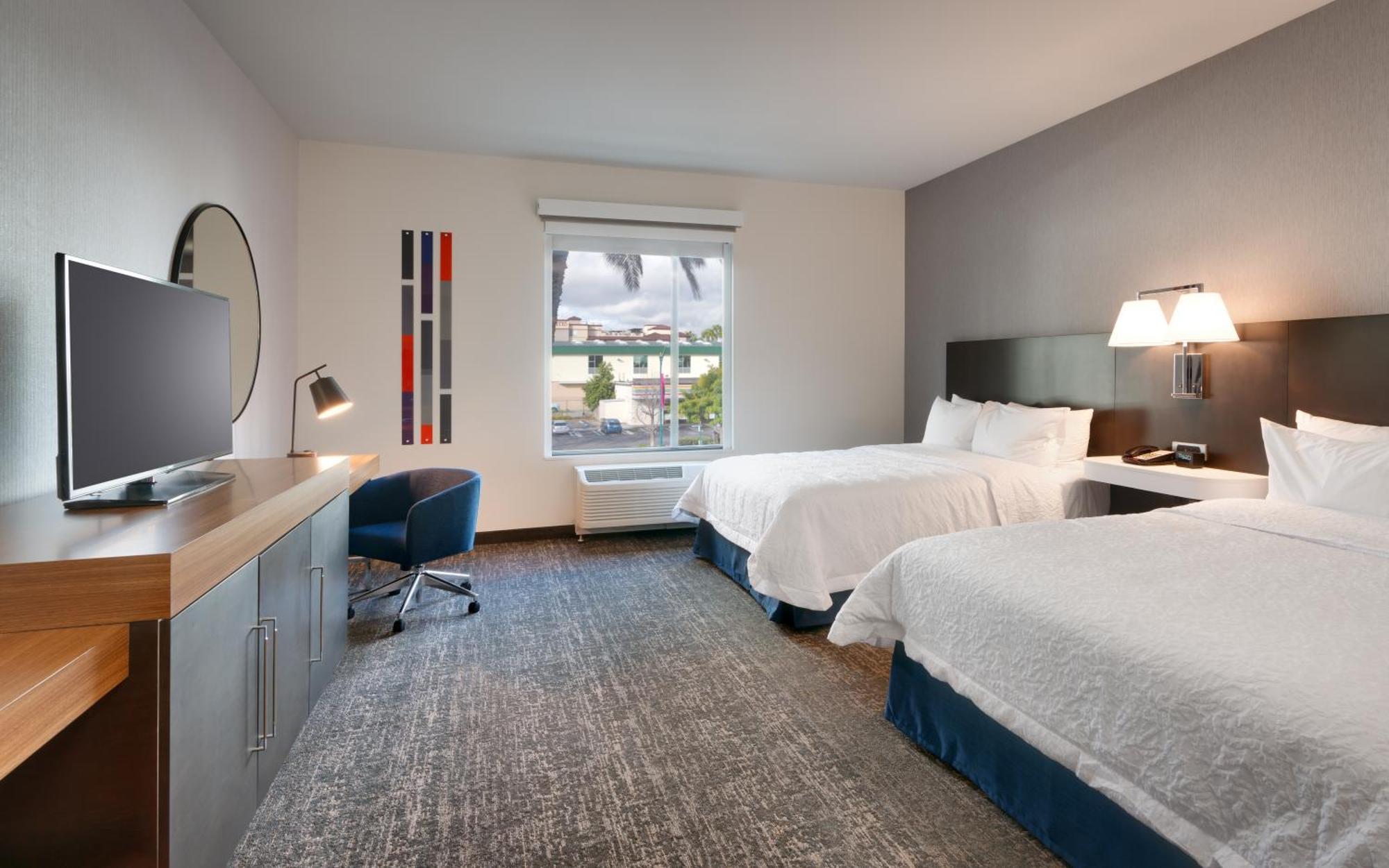 Hampton & Convention Center Anaheim