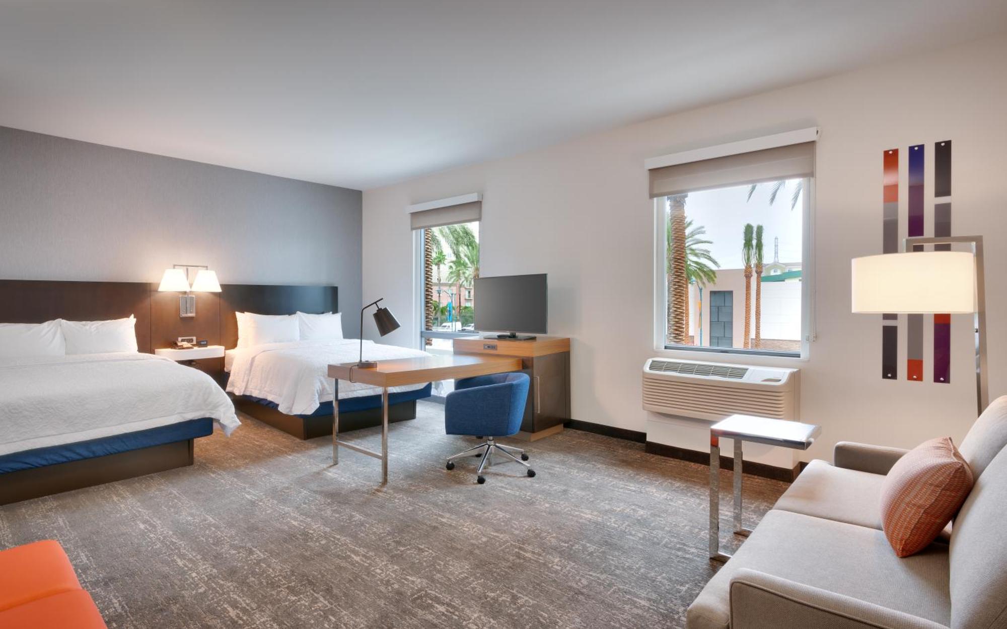Hampton & Convention Center Hotel Anaheim