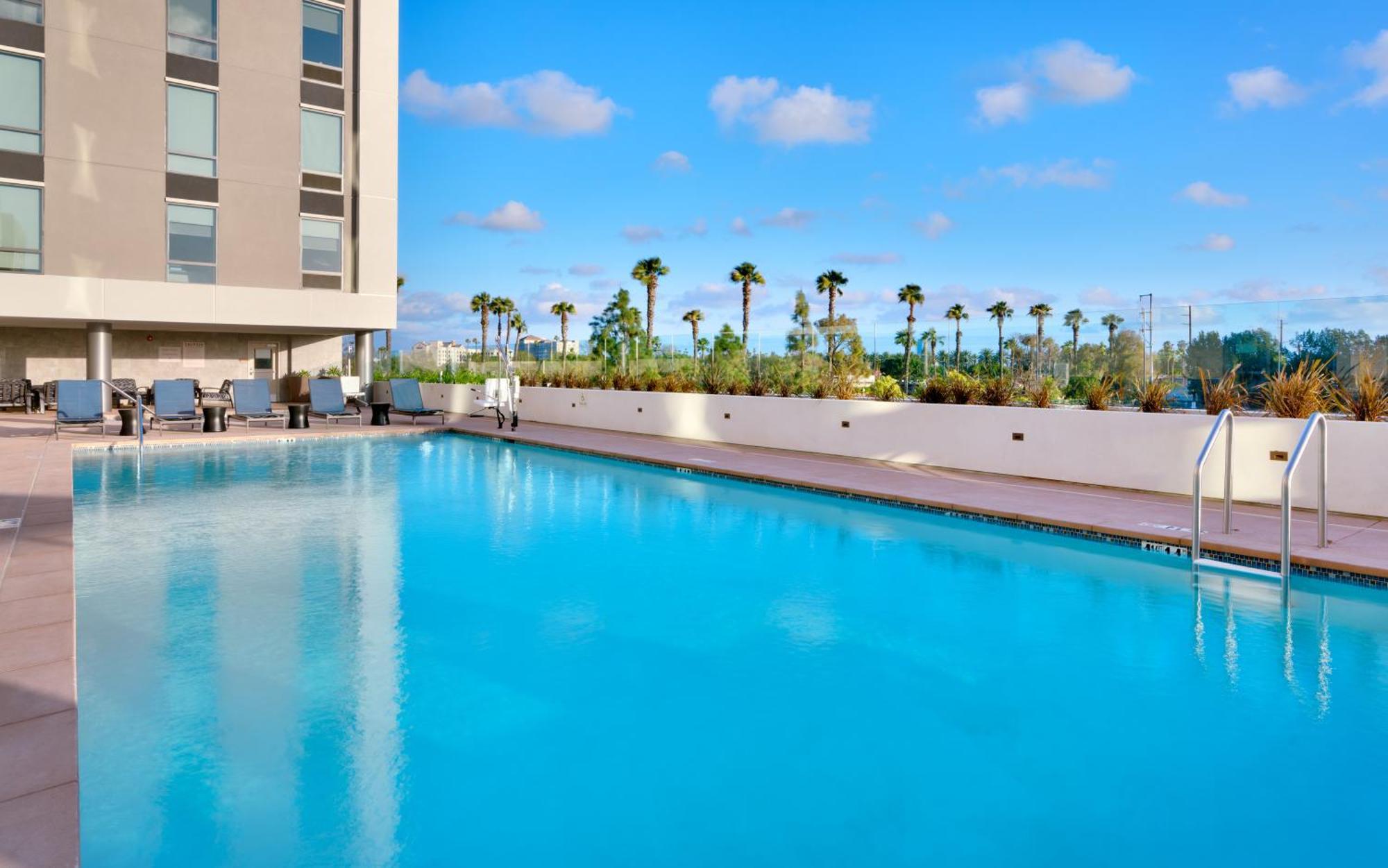 Hotel Hampton & Convention Center