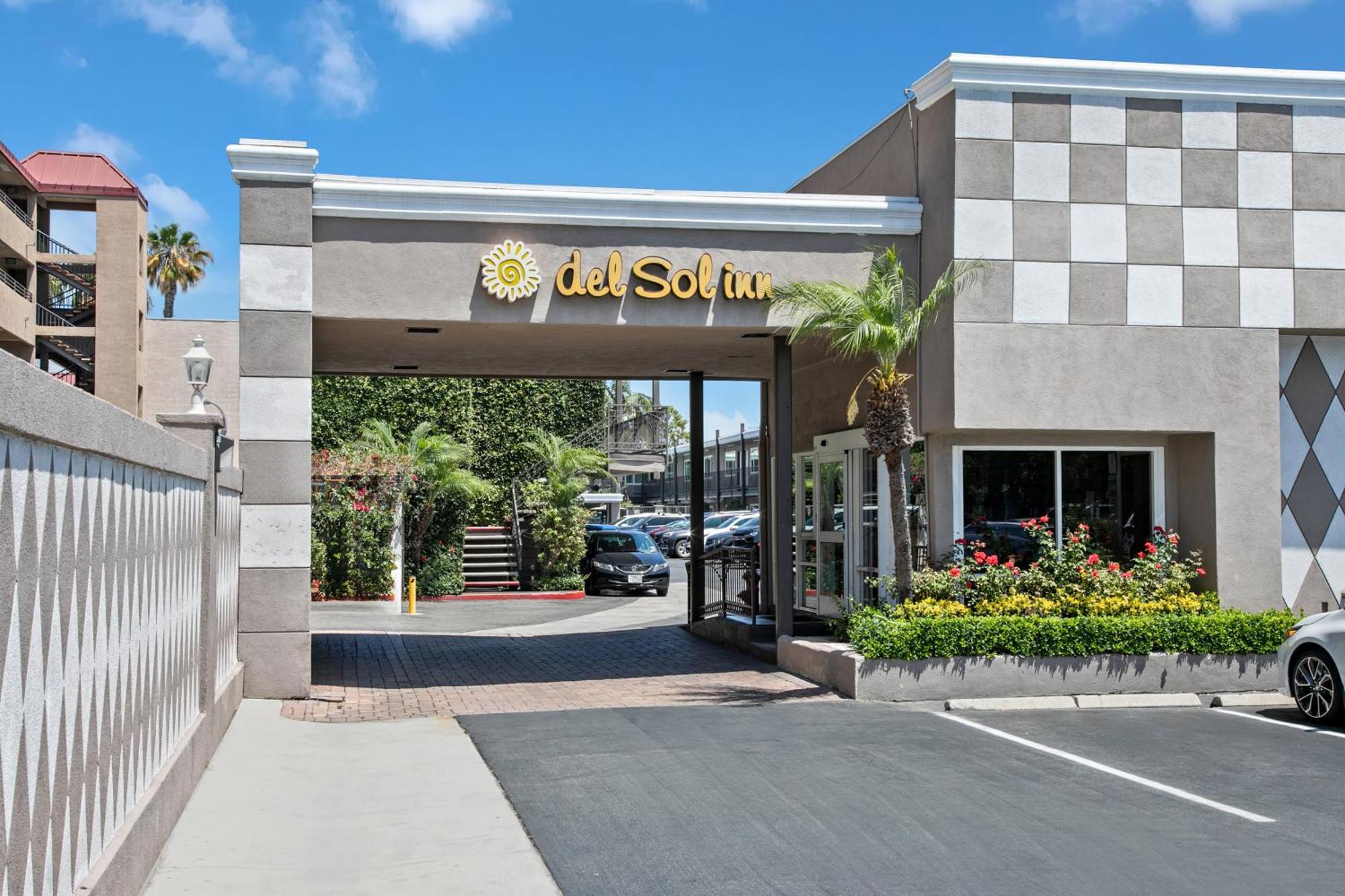 Del Sol Anaheim