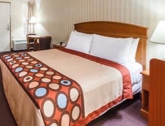 Super 8 By Wyndham Anaheim/disneyland Drive Hotel