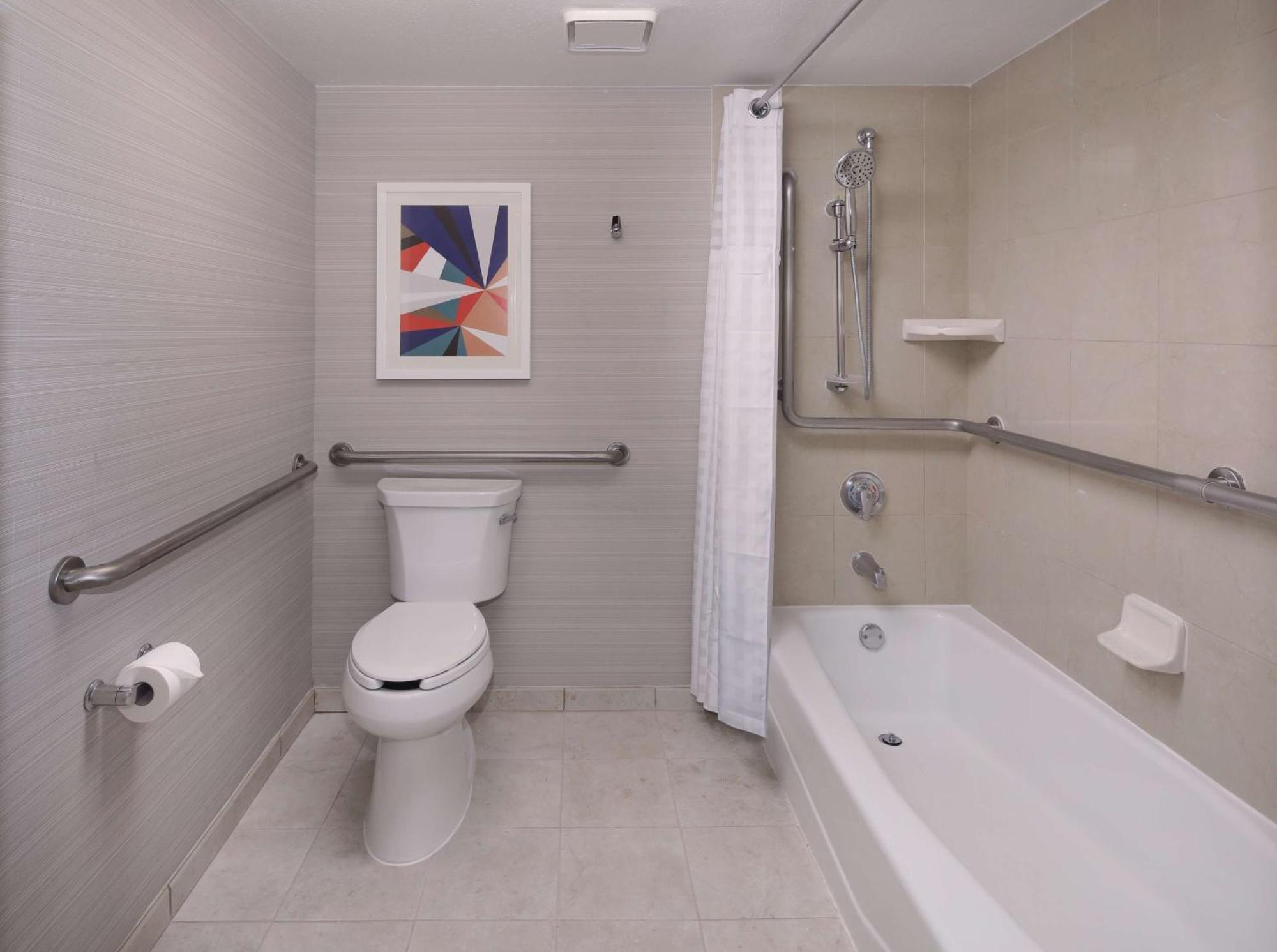 Embassy By Hilton North 4* Anaheim