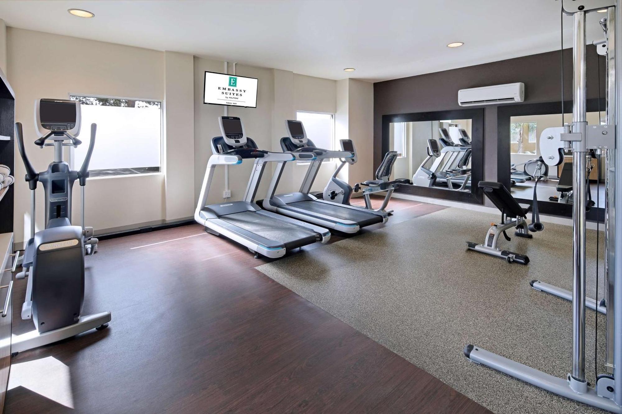 Embassy By Hilton North Hotel 4*