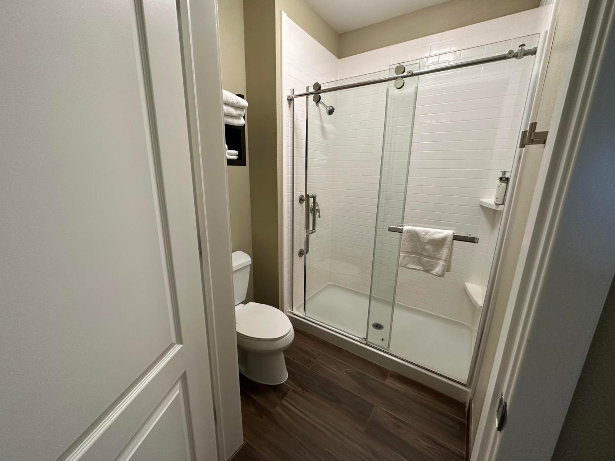 Staybridge At The Park By Ihg Hotel Anaheim