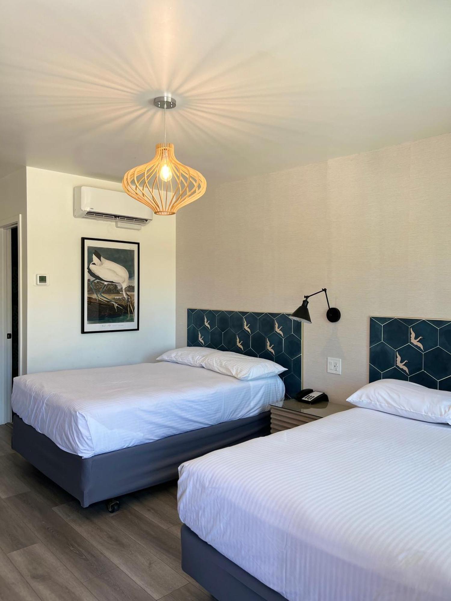 Maingate Motel