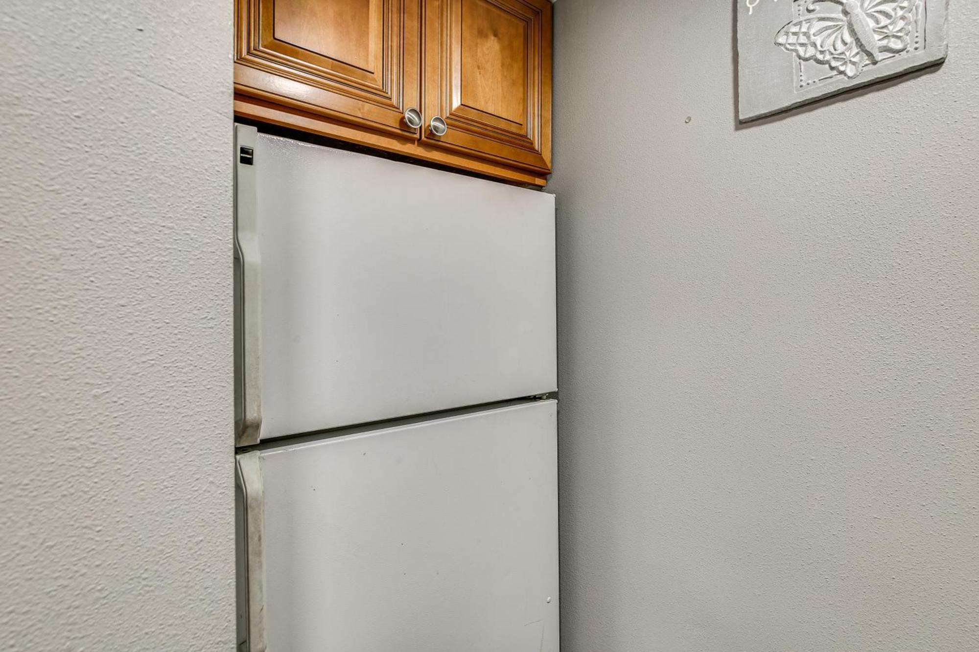 With Fireplace 14 Mi To Disneyland! Apartment
